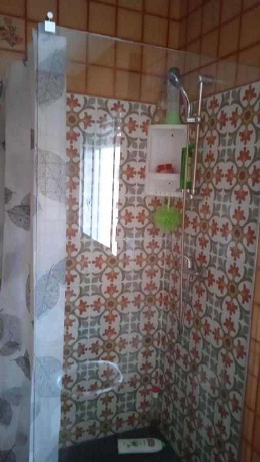 Miguelino - Casa Tia Maria Apartment Villanueva De Arosa Luaran gambar